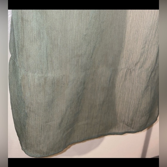 True Religion High Low Collared Button Up Mesh Top size Medium - Pine Green - Picture 5 of 5